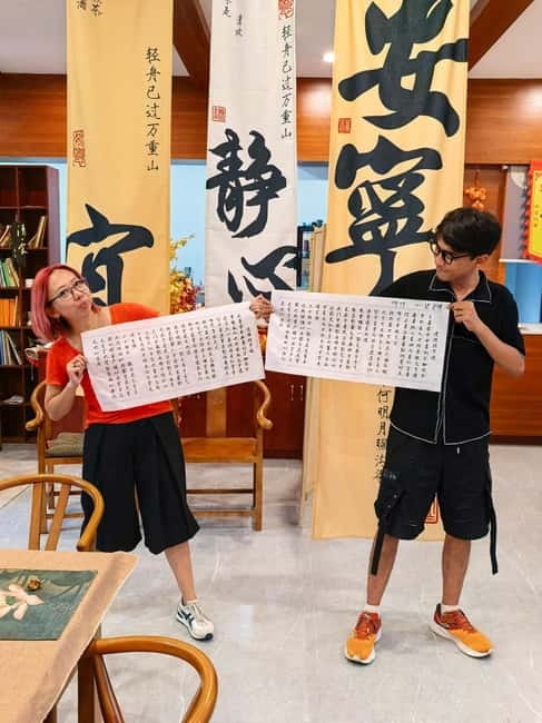 Chongqing: Active Wellness, Monorail, and Hidden Gems Tour - Baduanjin with Tai Chi master Tian