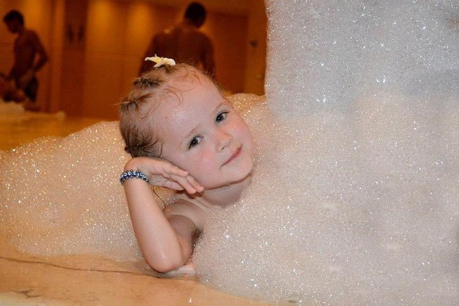 Cleopatra Bath Massage Sauna, Steam, Jacuzzi & Transfer-Hurghada - Coconut mask, hot drinks, and a pause