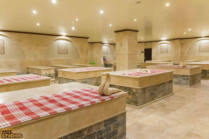 Cleopatra Bath Massage Sauna, Steam, Jacuzzi & Transfer-Hurghada - The full-body massage is the strongest card