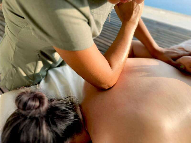 Coral Massage: Relaxing or Relieving to Choose - Timing, arrival, and the one real warning