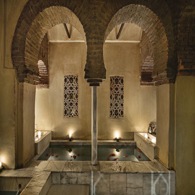Córdoba: Hammam Al Ándalus Entry Ticket w/Optional Massage - Why the cold bath is worth trying