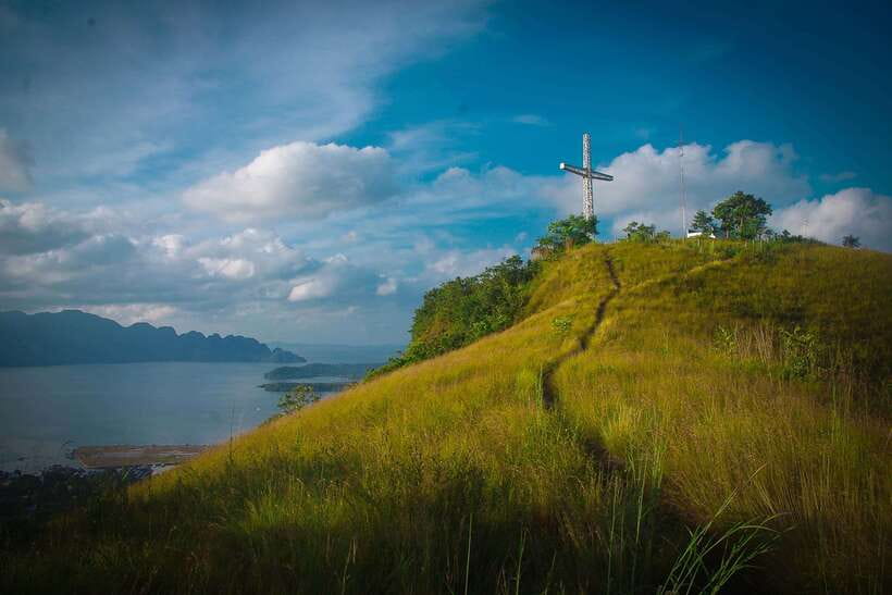 Coron Private Town Tour: Maquinit Hot Spring - A Four-Hour Introduction to Coron Town