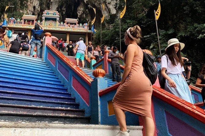 Countryside Tour Waterfall, Hot Springs & Batu Caves With Lunch - Batik Chong and Malaysia’s textile tradition