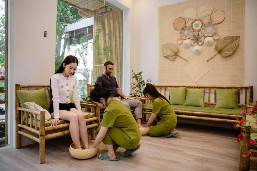 Da Nang: 2 Hours Special Massage in Rora Spa (Free pick-up) - Settling into a private massage room