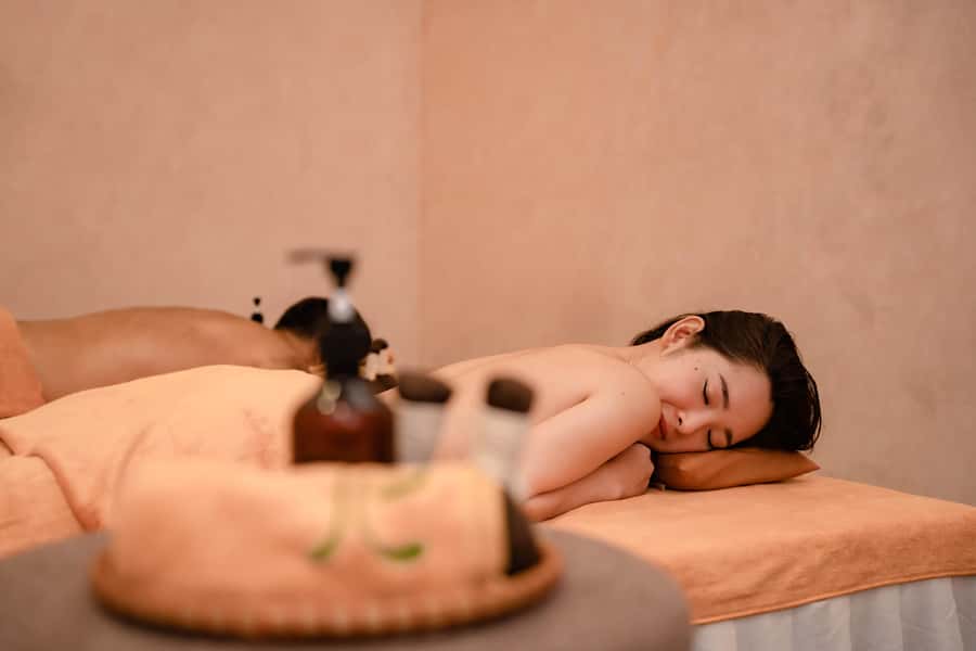 Da Nang: Relax with 90 minutes Aroma Massage (FREE PICK-UP) - Booking tips that protect your time
