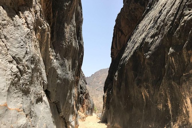 Day Trip to Wadi Bani Awf,Balad Sayt,Nakhal Fort-Hot Spring - The ride into the Al Hajar Mountains