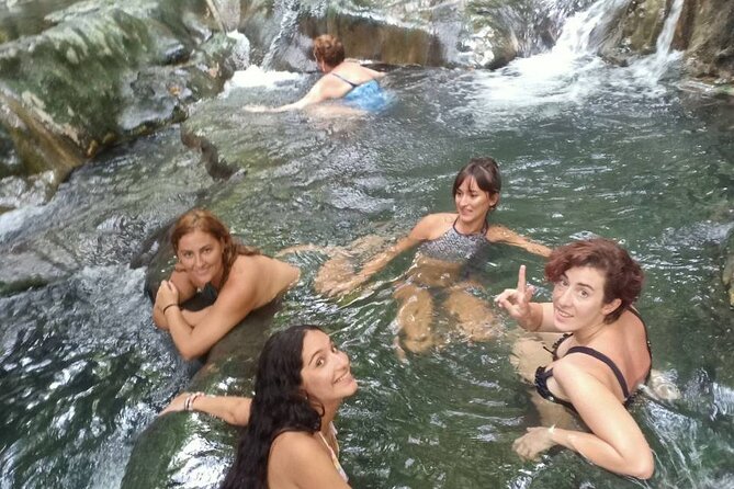 Discover Krabi - Emerald Pool, Hot Springs & Tiger Cave Temple - Tiger Cave Temple: a religious site and a hard physical test