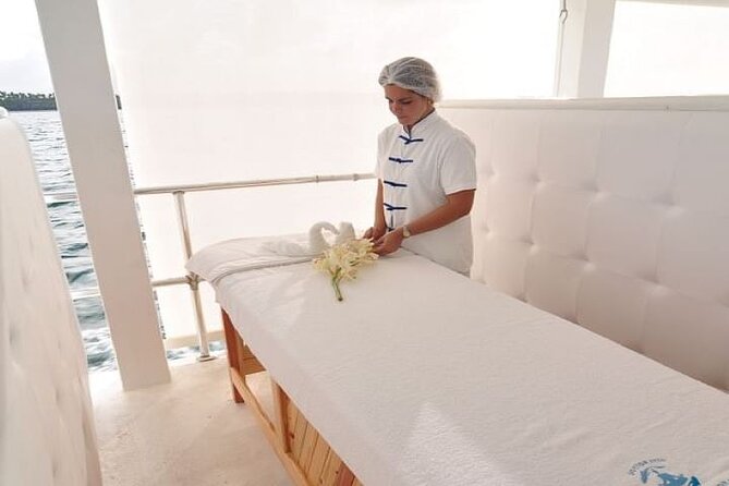 Dr. Fish Ocean Spa including Lunch - A Punta Cana spa day with fish, sea air, and a boat ride