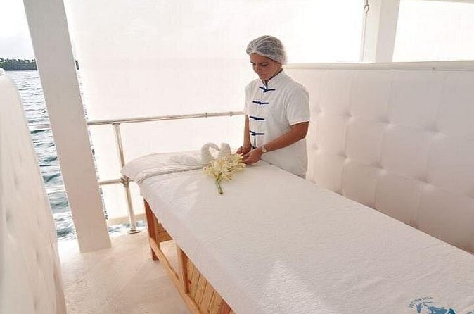 Dr. Fish Ocean Spa including Lunch - What the $169 price really covers