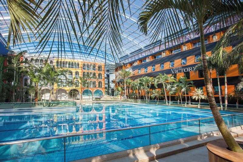Erding: 1-Day Spa Ticket at Therme Erding - The wave pool and Crazy River