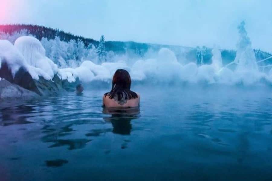 Fairbanks: Northern Lights and Chena Hot Springs Tour - Inside the Aurora Ice Museum