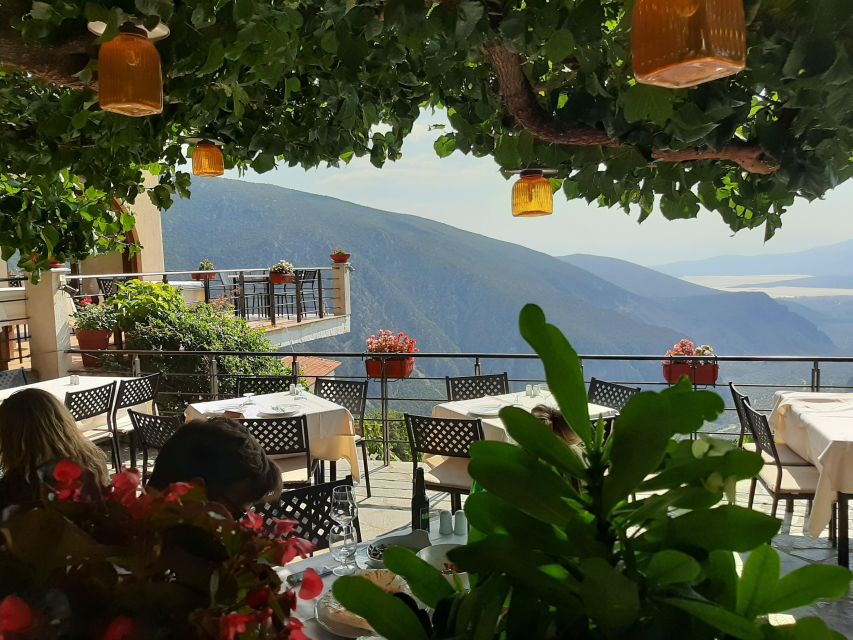 Feel Ancient thermal Spa Visit Delphi, Leonidas ℨoo Spaʀtan - Who will enjoy this day most