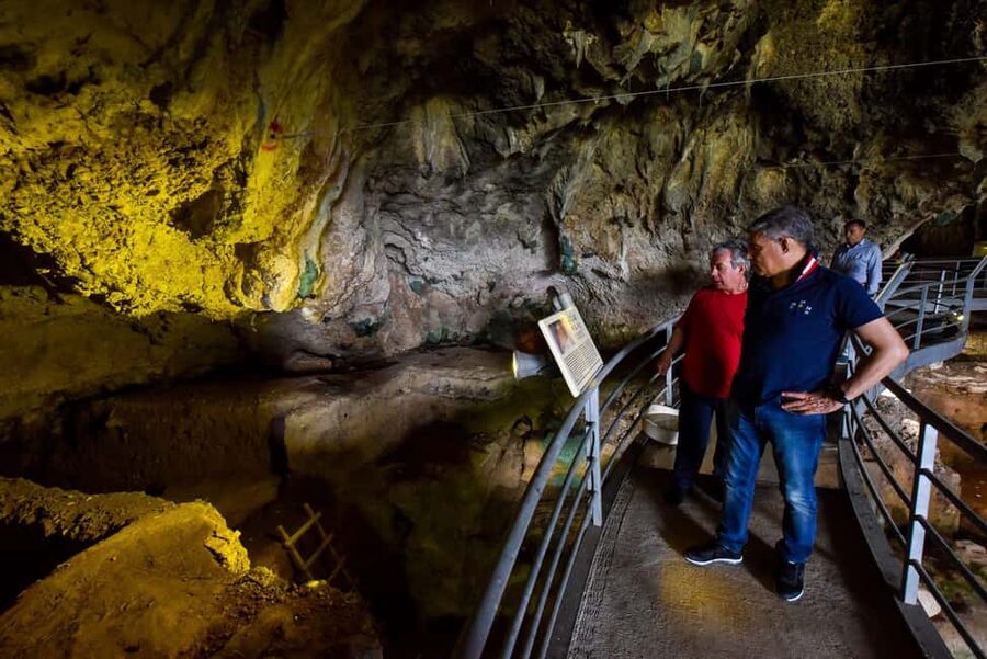 Feel Ancient thermal Spa Visit Delphi, Leonidas ℨoo Spaʀtan - Delphi, where myth and history meet