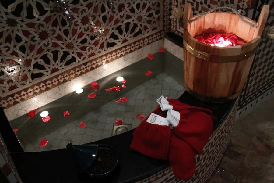 Fes: Traditional Hammam Massage in a Luxury Palace - Tapas after the treatment