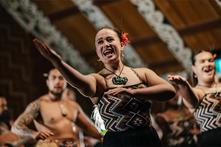 From Auckland: Rotorua Te Puia, Haka & Polynesian Spa Tour - Te Puia’s geothermal ground and daily geyser show