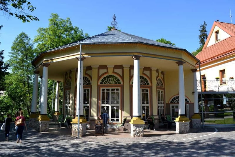 From Bratislava: UNESCO: Banská Štiavnica: Mine, Castle, Spa - A thermal bath inside Sklené Teplice’s cave