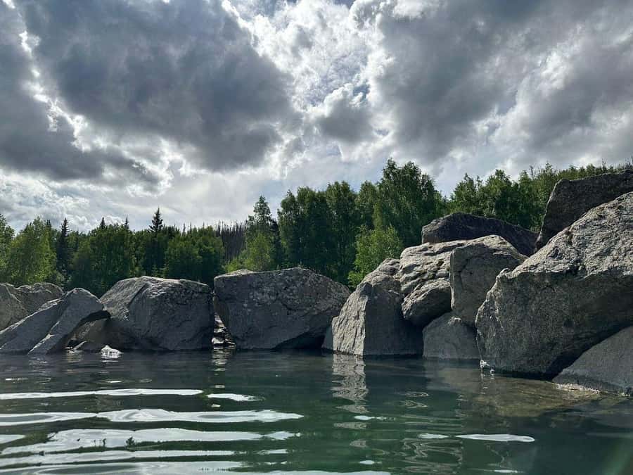 From Fairbanks: Chena Hot Springs Day Tour - The 60-mile road from Fairbanks to Chena