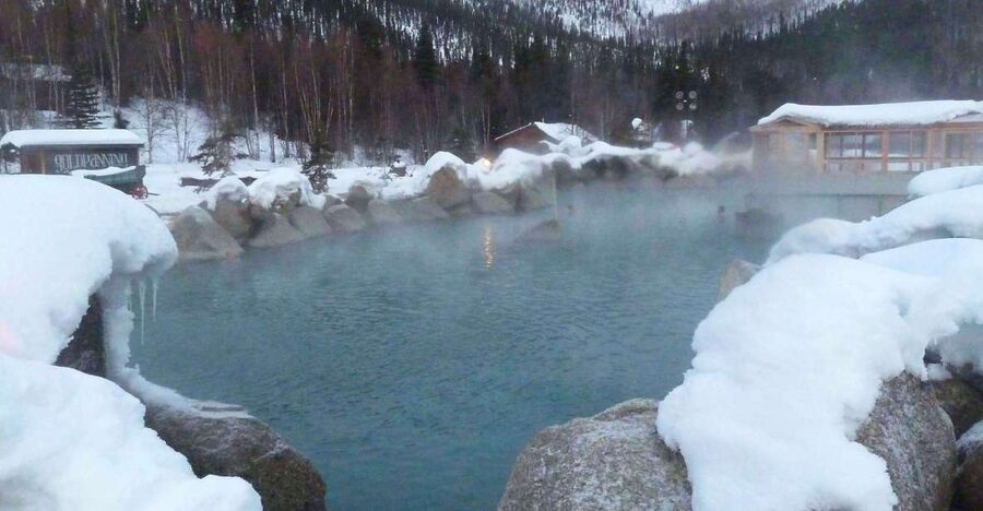 From Fairbanks: Chena Hot Springs Northern Lights Tour - From Fairbanks to Chena, a long night with a clear purpose