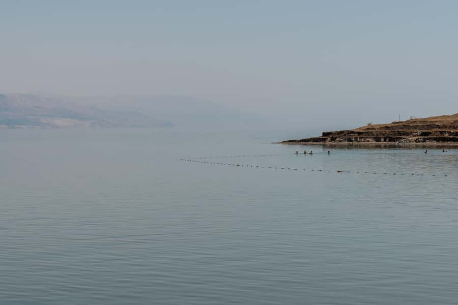 From Jerusalem: Relaxing Dead Sea Spa & Sightseeing Day Tour - How the guides affect the day