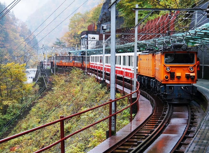 From Kanazawa: Kurobe Gorge & Unazuki Onsen Full-Day Tour - First look at Unazuki Onsen