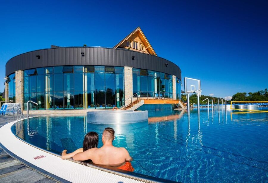 From Krakow: Chocholow Hot Springs Evening or Daytime Ticket - Who will enjoy this trip most?