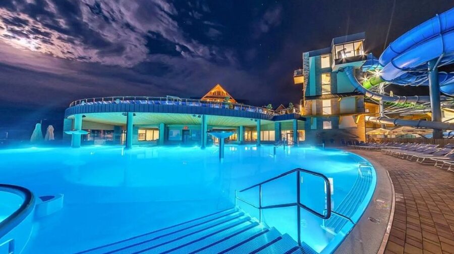 From Krakow: Chochołowskie Thermal Baths Ticket and Transfer - Who will enjoy this outing most