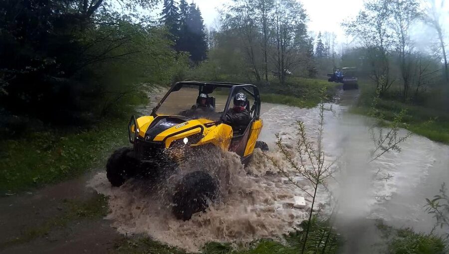 From Krakow: Off-road adventure and relax at thermal baths - Getting ready for a muddy Can-Am ride