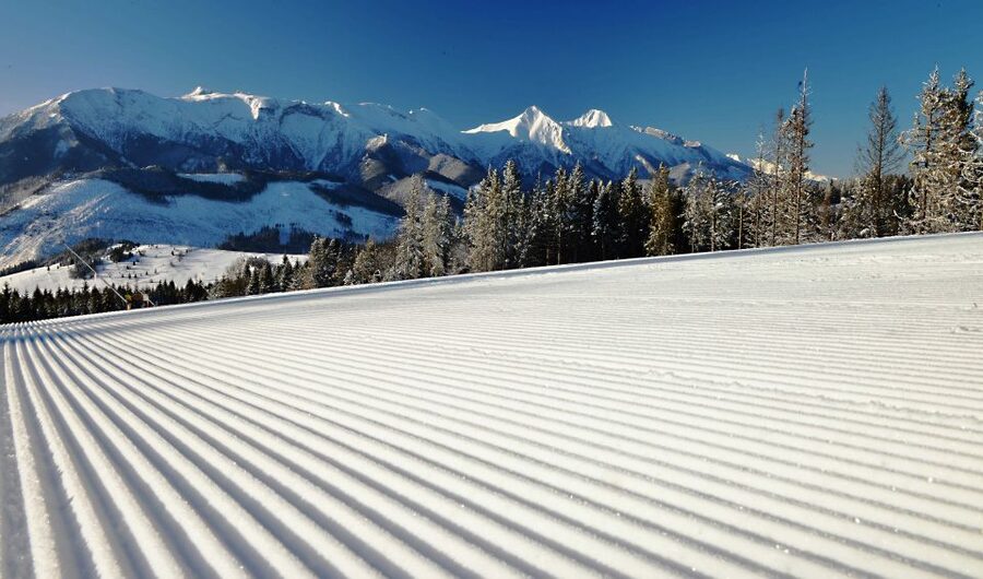 From Kraków: Tatra Mountans Ski Trip and Thermal Baths Visit - What to pack for snow and water