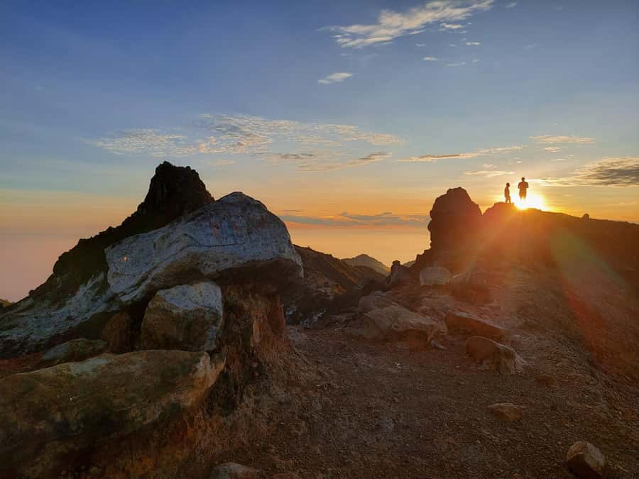 From Medan: Mount Sibayak Sunrise Hike & Natural Hot Spring - The 105-Minute Walk to the Crater