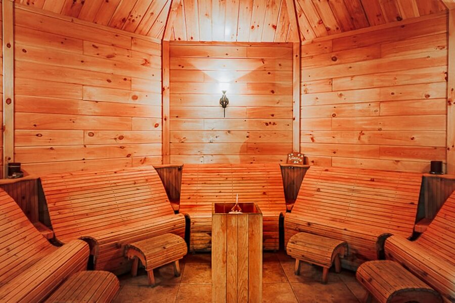 From Montreal: Natur'Eau Spa Day Trip with Admission Ticket - Six hours at Natur’Eau Spa in Mandeville