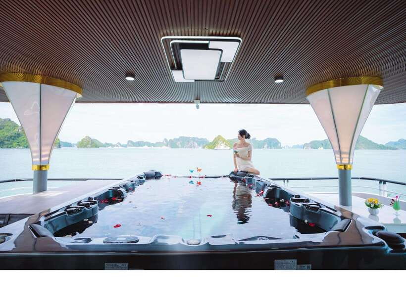 From Ninh Binh:Day Ha Long Bay Premium Cruise-Buffet&Jacuzzi - Key points at a glance