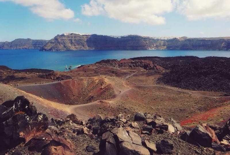 From Old Port:Volcanic Islands Boat Trip & Hot Spring Visit - Getting down to the Old Port below Fira