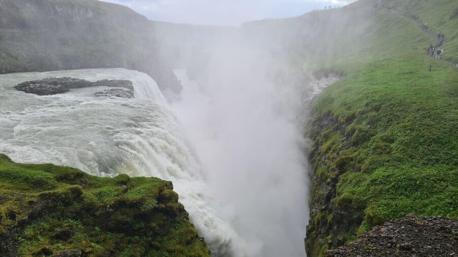 From Reykjavík: Golden Circle Route & Hvammsvik Hot Spring - The guides can shape the whole day