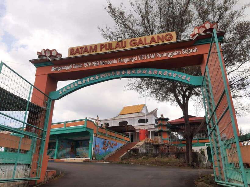 From Singapore, Batam Heritage Day Tour with Lunch & Massage - Galang Island and the refugee settlement