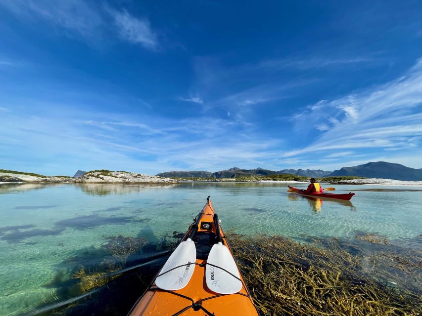 From Tromsø: Kayak trip with lunch and sauna at Sommarøy - Fish soup at Sommarøy Hotel
