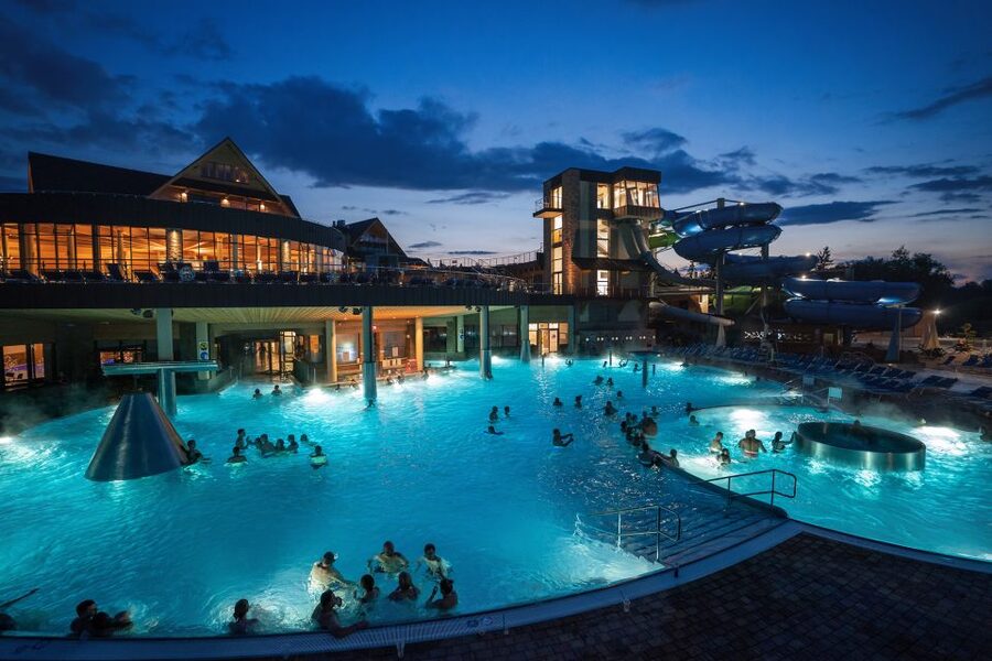 From Zakopane: Chocholow Thermal Baths with Hotel Transfers - Why this Zakopane spa outing works so well