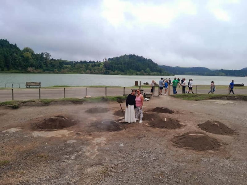 Furnas: Hot Springs, Crater Lake & Geothermal Wonders - Terra Nostra: garden paths and an iron-rich pool
