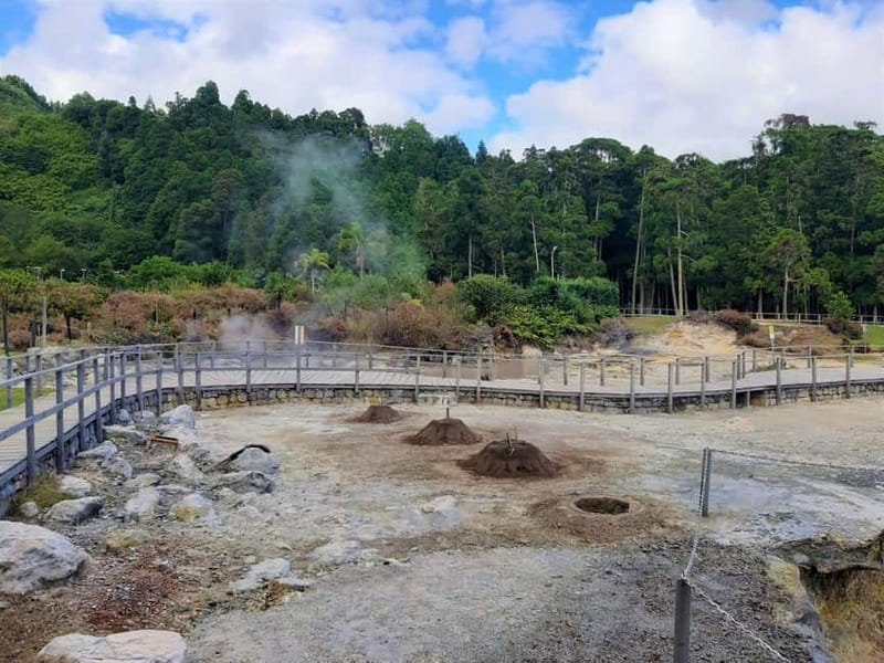 Furnas: Hot Springs, Crater Lake & Geothermal Wonders - Lunch with Furnas stew