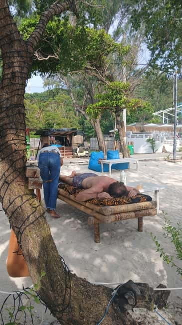 Gili Trawangan: Beach Massage with Sunset and Cocktail - Booking, Arrival, and Weather Plans
