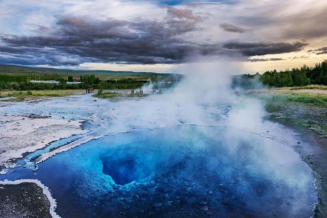 Golden Circle and Sky Lagoon Geothermal Spa Tour from Reykjavik - Geysir and Strokkur’s short, regular eruptions