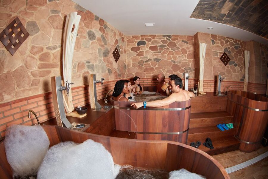 Granada: Beer Spa Experience with Tastings and Snacks - Practical planning for your Granada day