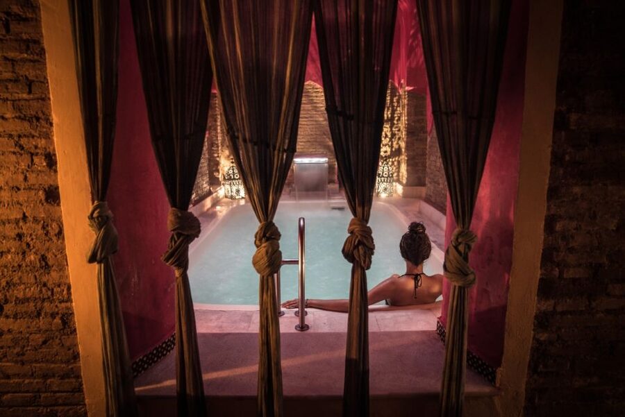 Granada: Hammam Experience with Massage at Baños de Elvira - What happens when you arrive