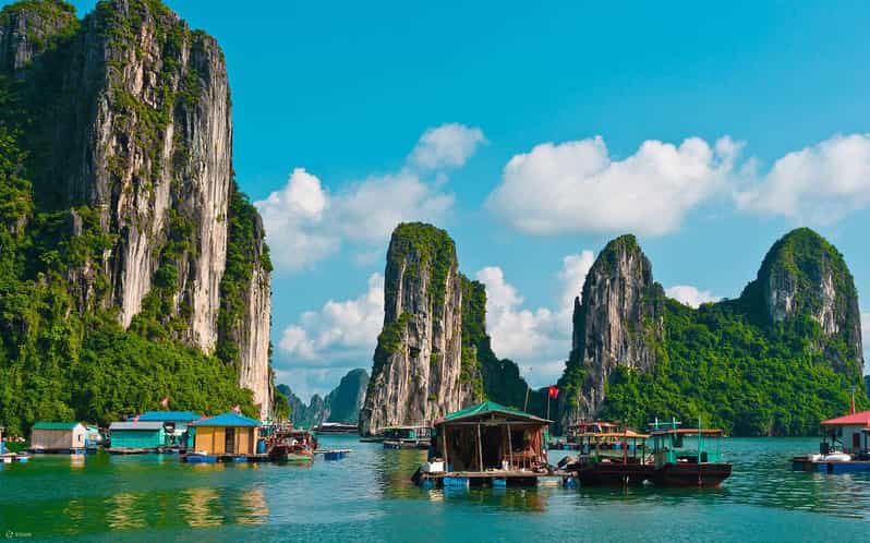 Ha Long Bay Cruise w/ Jacuzzi, Kayak & Limo from Hanoi - Who will get the most from this Ha Long Bay tour?