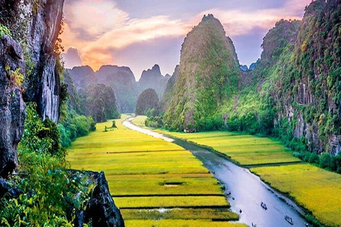 Halong Bay Day Tour Luxury Cruise With Jacuzzi and Buffet Lunch - Titop Island for a swim or a climb