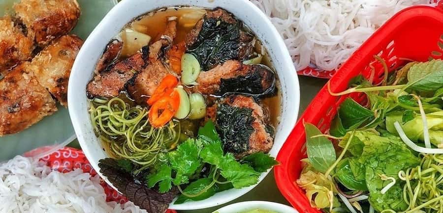 Hanoi: Michelin Guide Street Food Tour with Spa Experience - Four food stops that show Hanoi beyond pho