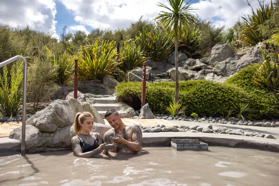 HELL'S GATE Mud Spa, Rotorua - Group Day Tour Ex Auckland - Arriving in Rotorua with some local orientation