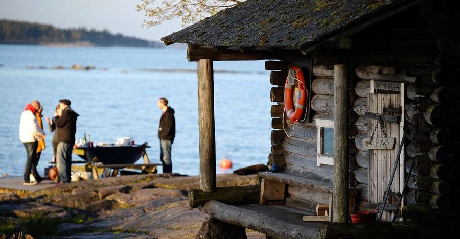 Helsinki: Archipelago RIB Boat Tour with BBQ Lunch and Sauna - Weather, timing, and practical preparation