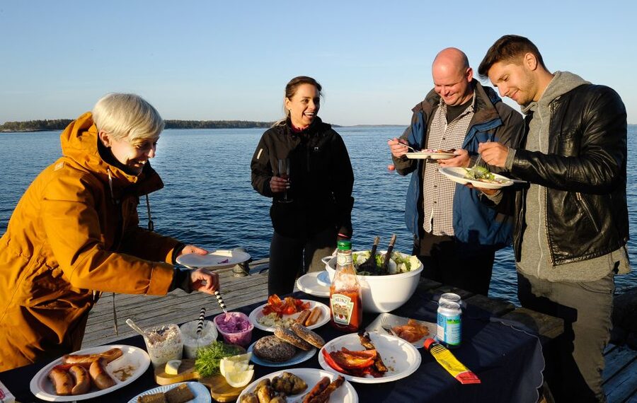 Helsinki: Archipelago RIB Boat Tour with BBQ Lunch and Sauna - Why the RIB ride is the main event