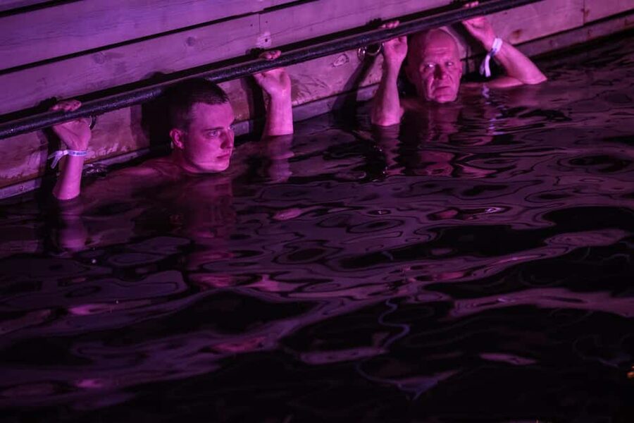 Helsinki: Finnish Ice Swimming & Sauna Training Experience - Reflection turns a stunt into a skill