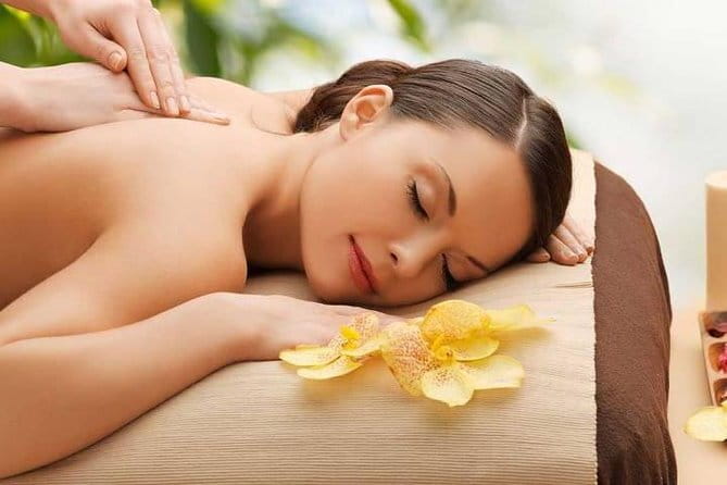 Hoang Spa Thai Massage - Choosing oil, pressure, and treatment style